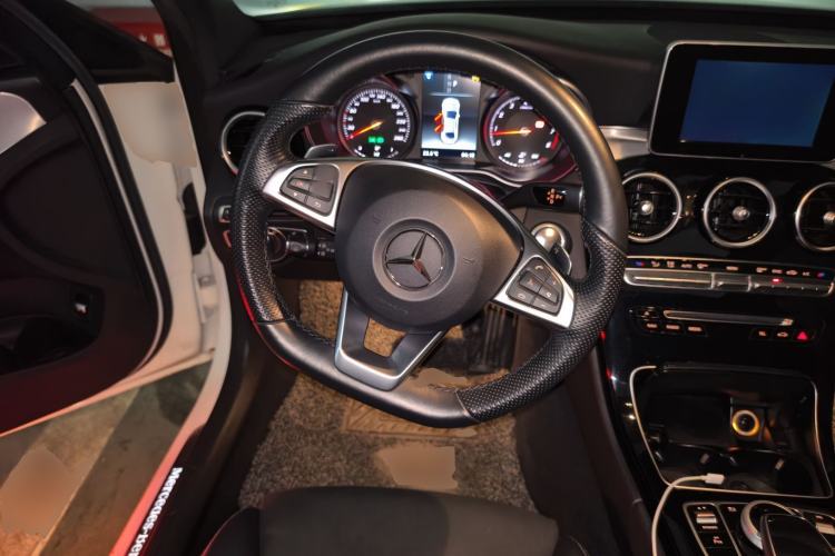 Used Mercedes-Benz C-Class 2018 C 200 Sport Edition Steering Wheel