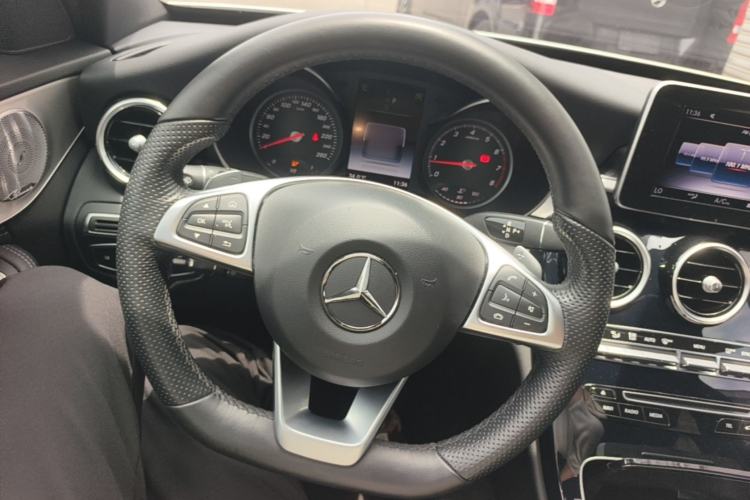 Used Mercedes-Benz C-Class 2018 C 200 Sport Edition Steering Wheel