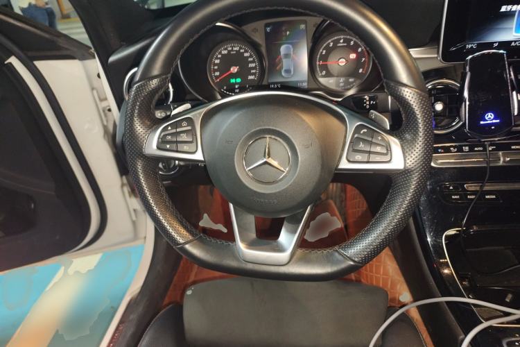 Used Mercedes-Benz C-Class 2018 C 200 Sport Edition Steering Wheel