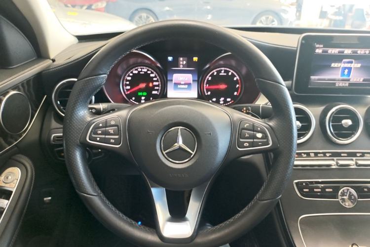 Used Mercedes-Benz C-Class 2018 C 180 L Fashion Edition Sport Version Steering Wheel