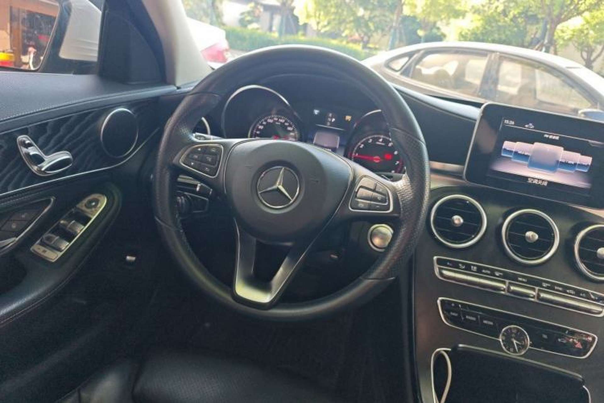 Used Mercedes-Benz C-Class 2018 C 180 L Fashion Edition Sport Version Steering Wheel