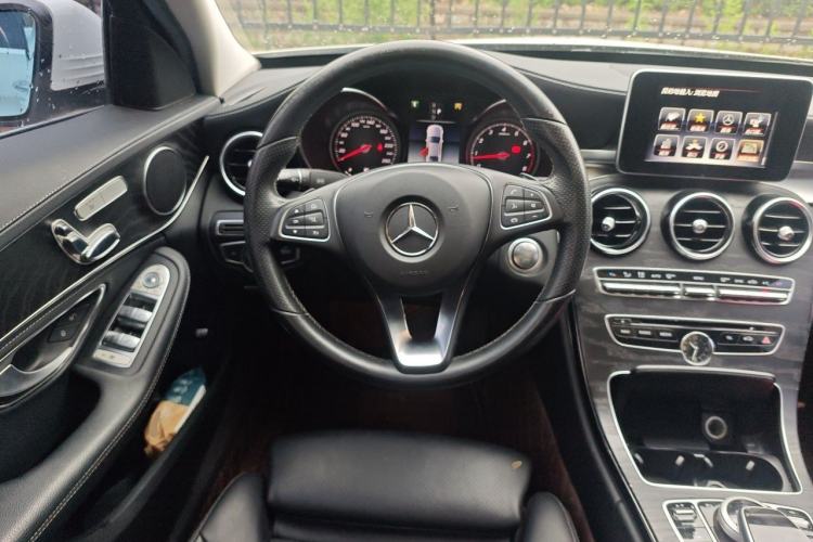 Used Mercedes-Benz C-Class 2018 C 200 L Sport Edition Steering Wheel