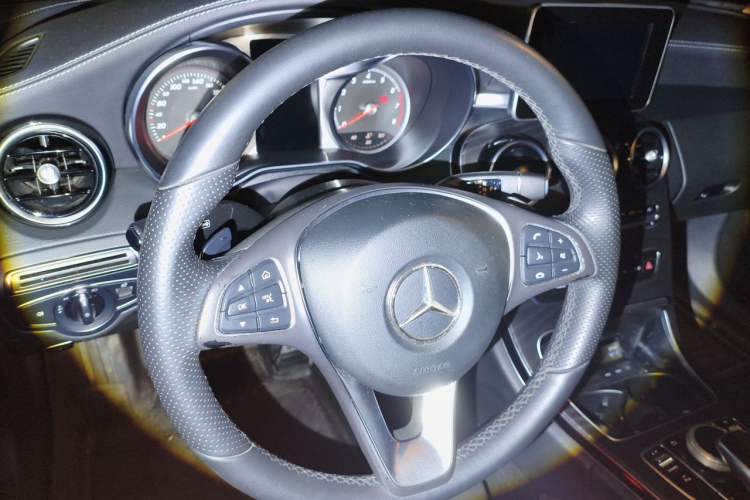 Used Mercedes-Benz C-Class 2018 C 200 L Sport Edition Steering Wheel