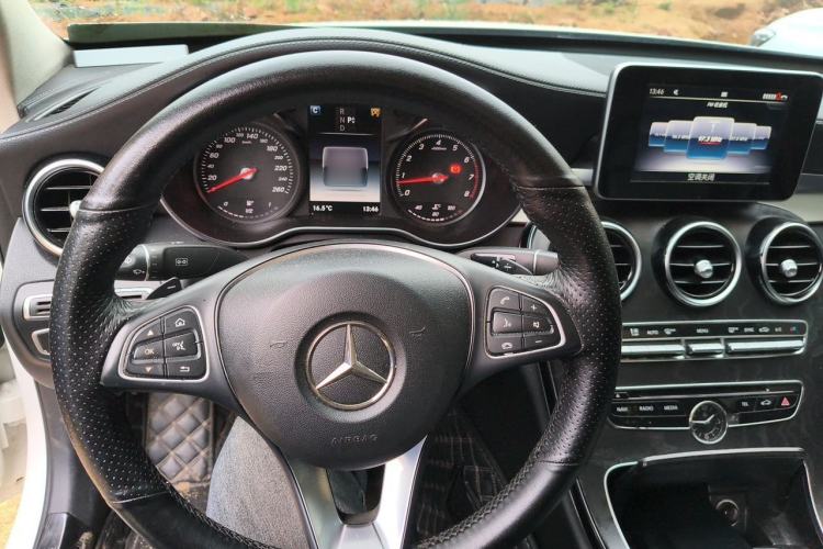 Used Mercedes-Benz C-Class 2018 C 200 L Sport Edition Achievement Special Edition Steering Wheel