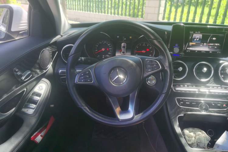 Used Mercedes-Benz C-Class 2018 C 180 L Fashion Edition Sport Version Steering Wheel