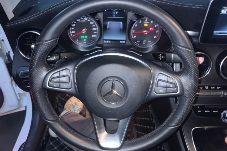 Used Mercedes-Benz C-Class 2018 C 200 L Sport Edition Achievement Special Edition Steering Wheel
