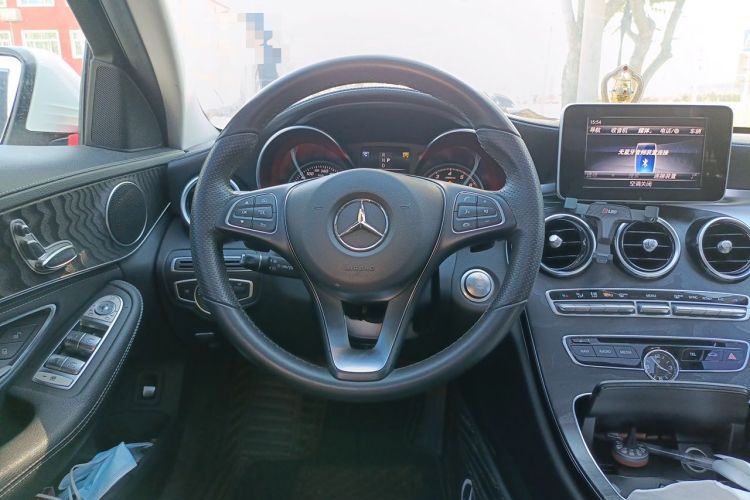 Used Mercedes-Benz C-Class 2018 C 180 L Fashion Edition Sport Version Steering Wheel