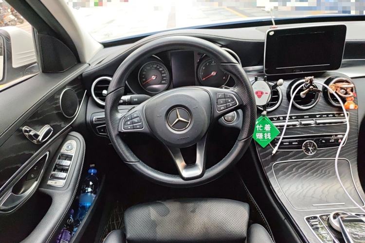 Used Mercedes-Benz C-Class 2018 C 180 L Fashion Edition Sport Version Steering Wheel
