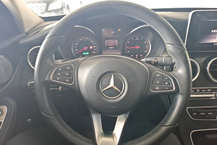 Used Mercedes-Benz C-Class 2018 C 180 L Fashion Edition Sport Version Steering Wheel
