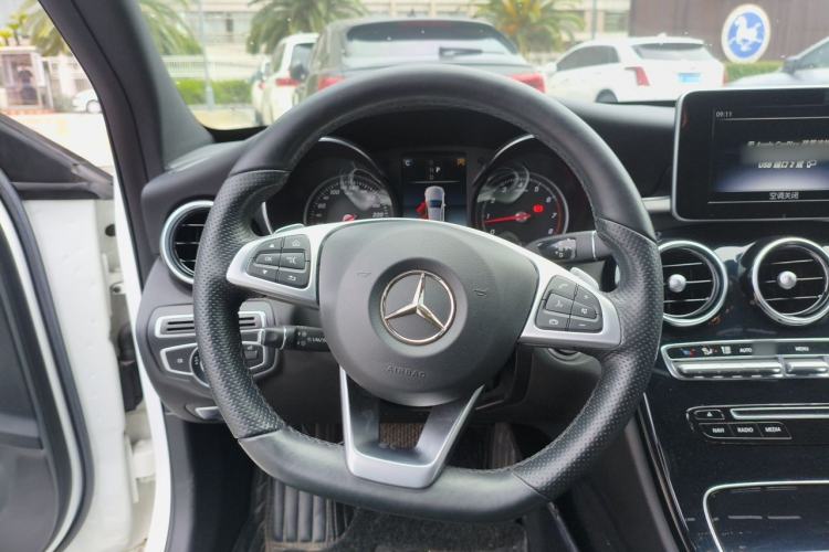 Used Mercedes-Benz C-Class 2018 C 200 Sport Edition Steering Wheel