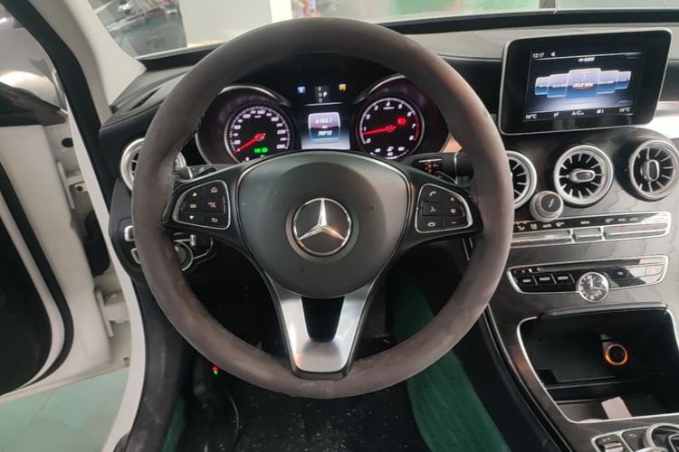 Used Mercedes-Benz C-Class 2018 C 200 L Sport Edition Steering Wheel