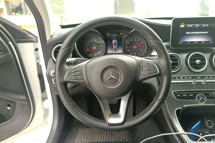 Used Mercedes-Benz C-Class 2018 C 180 L Fashion Edition Sport Version Steering Wheel