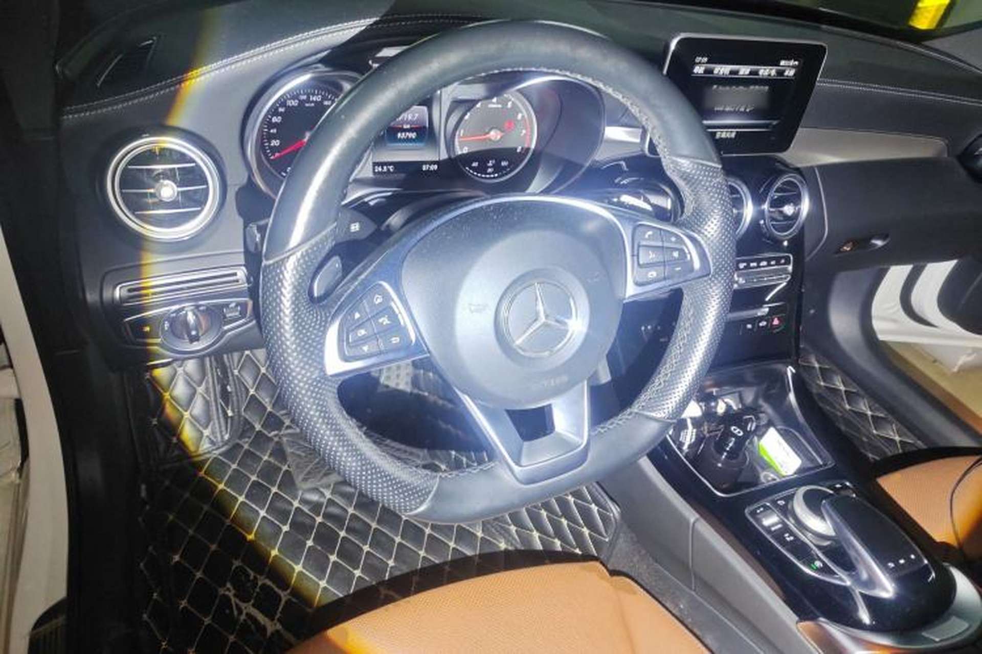 Used Mercedes-Benz C-Class 2018 C 200 4MATIC Coupe Steering Wheel