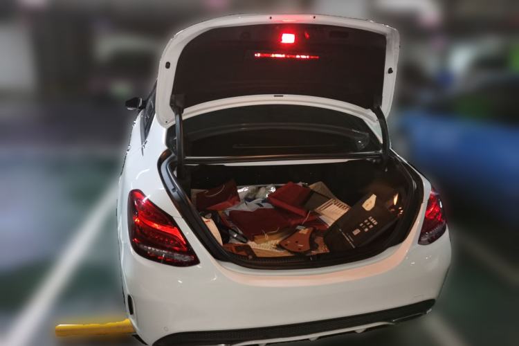 Used Mercedes-Benz C-Class 2018 C 180 L Fashion Edition Sport Version Trunk