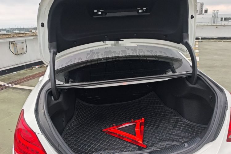Used Mercedes-Benz C-Class 2018 C 200 Sport Edition Trunk