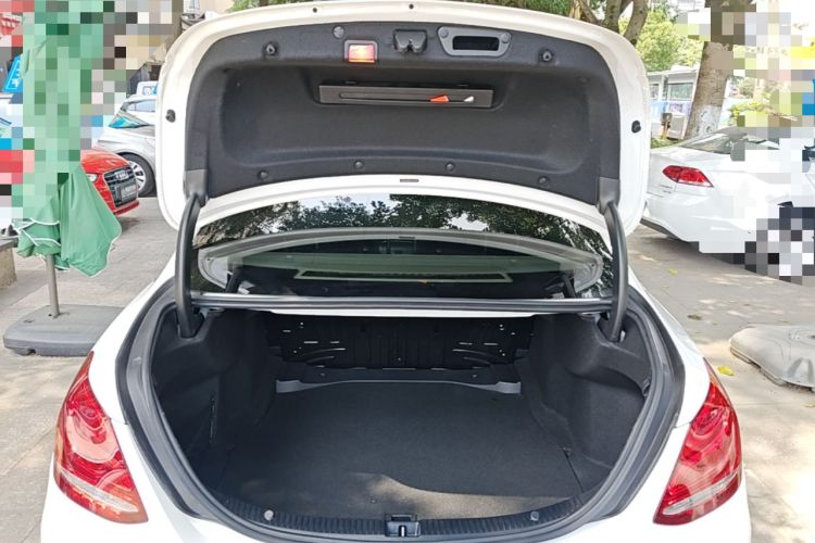 Used Mercedes-Benz C-Class 2018 C 180 L Fashion Edition Sport Version Trunk