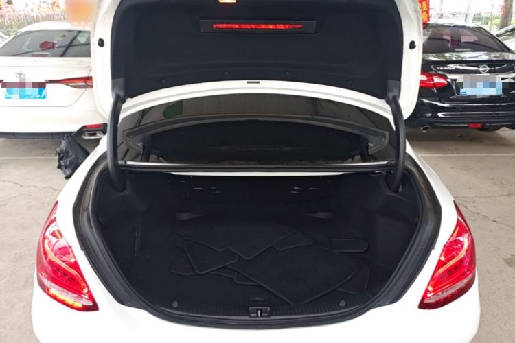 Used Mercedes-Benz C-Class 2018 C 200 Sport Edition Trunk