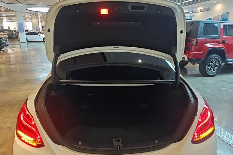 Used Mercedes-Benz C-Class 2018 C 200 Sport Edition Trunk