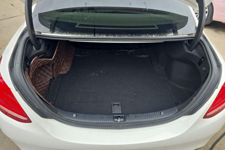 Used Mercedes-Benz C-Class 2018 C 180 L Dynamic Sports Edition Trunk