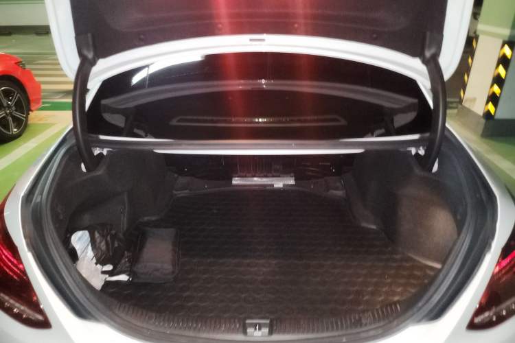 Used Mercedes-Benz C-Class 2018 C 200 L Sport Edition Trunk