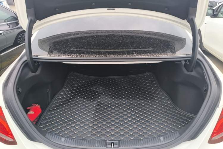 Used Mercedes-Benz C-Class 2018 C 180 L Dynamic Sports Edition Trunk
