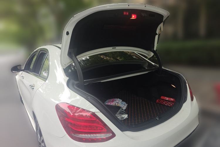 Used Mercedes-Benz C-Class 2018 C 200 Sport Edition Trunk
