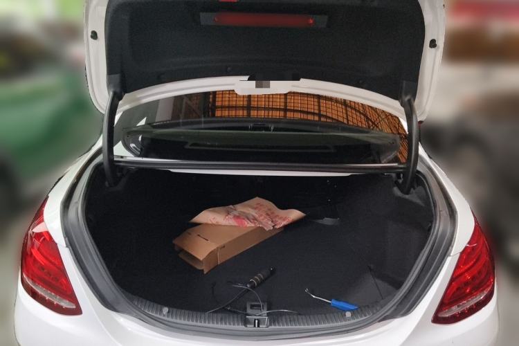 Used Mercedes-Benz C-Class 2018 C 180 L Fashion Edition Sport Version Trunk