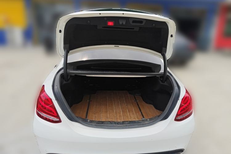 Used Mercedes-Benz C-Class 2018 C 180 L Fashion Edition Sport Version Trunk