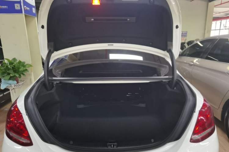Used Mercedes-Benz C-Class 2018 C 200 L 4MATIC Sport Edition Trunk