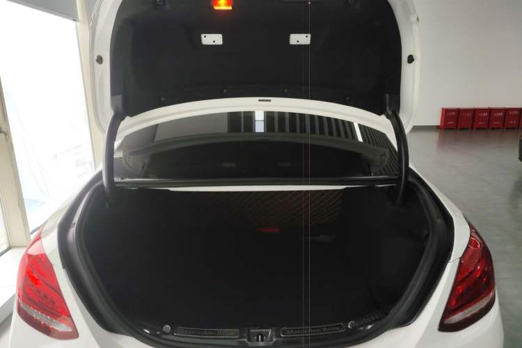 Used Mercedes-Benz C-Class 2018 C 200 Sport Edition Trunk