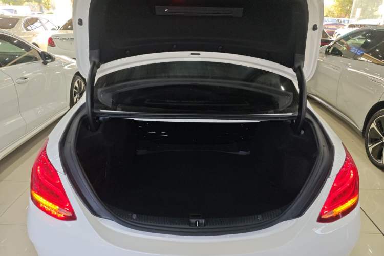 Used Mercedes-Benz C-Class 2018 C 180 L Dynamic Sports Edition Trunk