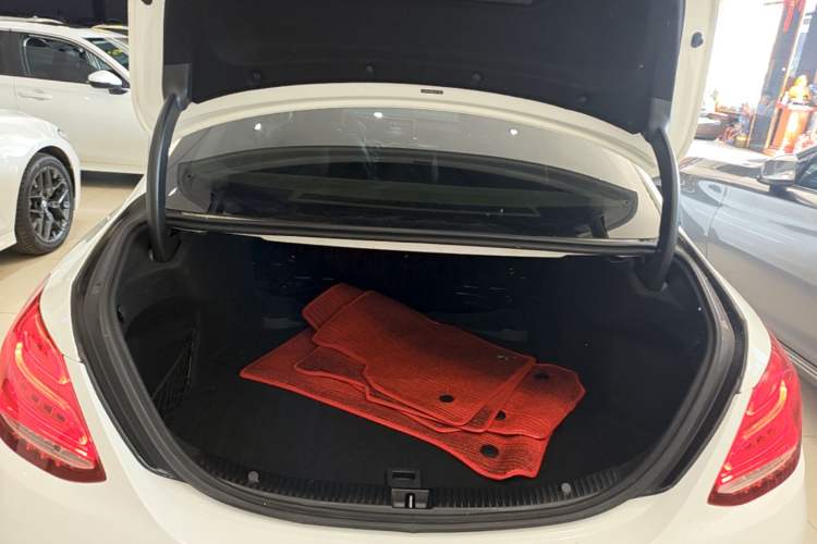 Used Mercedes-Benz C-Class 2018 C 180 L Fashion Edition Sport Version Trunk