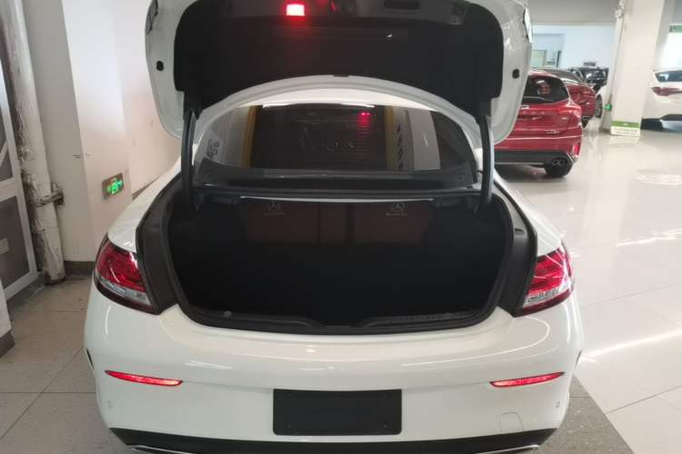 Used Mercedes-Benz C-Class 2018 C 200 Coupe Trunk