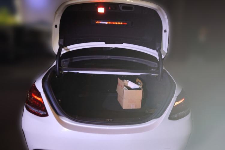 Used Mercedes-Benz C-Class 2018 C 180 L Fashion Edition Sport Version Trunk