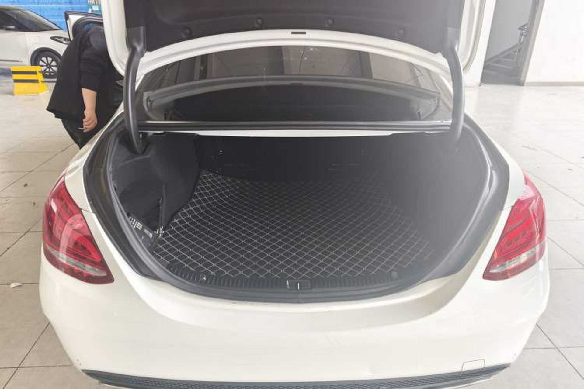 Used Mercedes-Benz C-Class 2018 C 200 Sport Edition Trunk