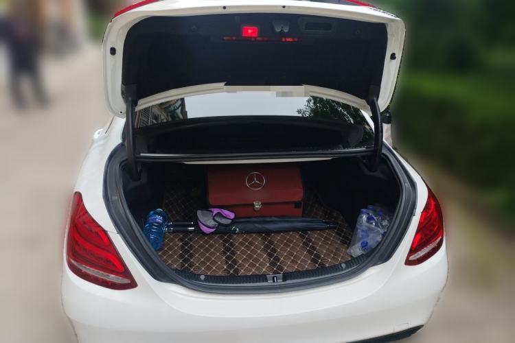 Used Mercedes-Benz C-Class 2018 C 200 Sport Edition Trunk