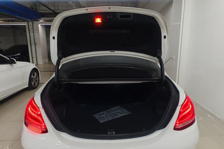 Used Mercedes-Benz C-Class 2018 C 200 Sport Edition Trunk