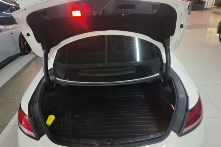 Used Mercedes-Benz C-Class 2018 C 200 Coupe Trunk