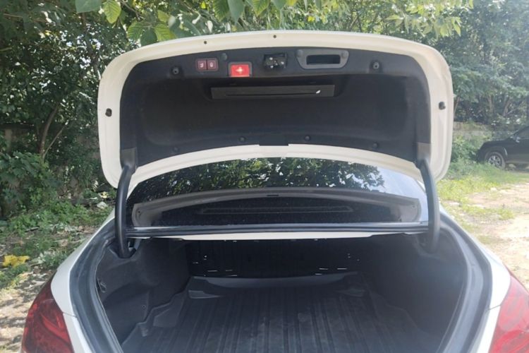 Used Mercedes-Benz C-Class 2018 C 200 L Sport Edition Trunk