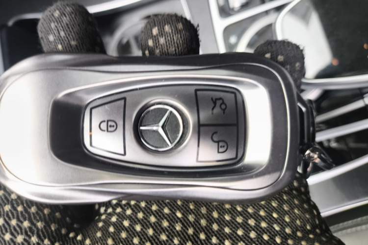 Used Mercedes-Benz C-Class 2018 C 200 L Sport Edition Vehicle Key