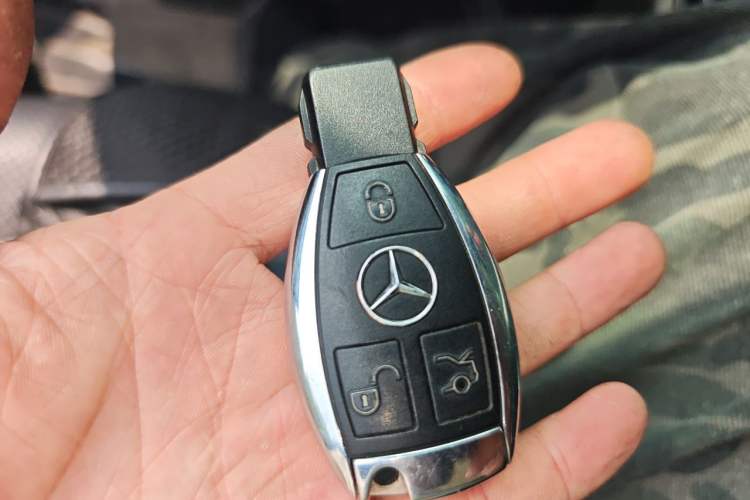 Used Mercedes-Benz C-Class 2018 C 200 L Sport Edition Vehicle Key