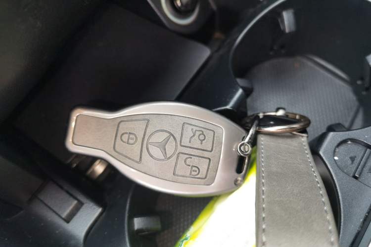 Used Mercedes-Benz C-Class 2018 C 200 Achievement Special Edition Vehicle Key