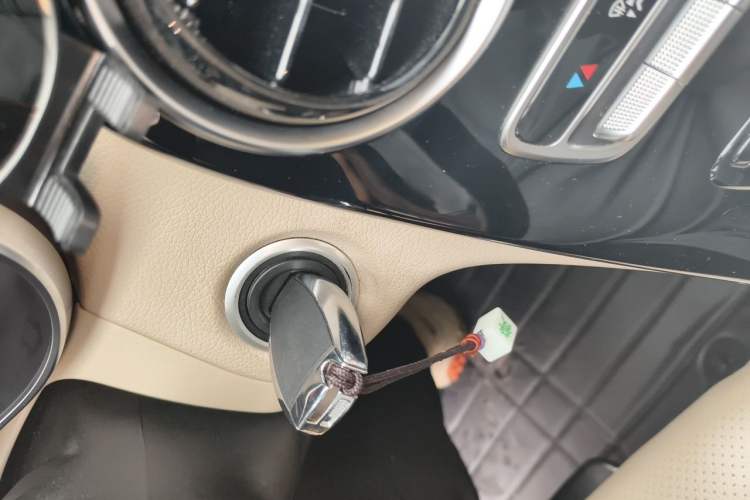 Used Mercedes-Benz C-Class 2018 C 180 L Dynamic Sports Edition Vehicle Key