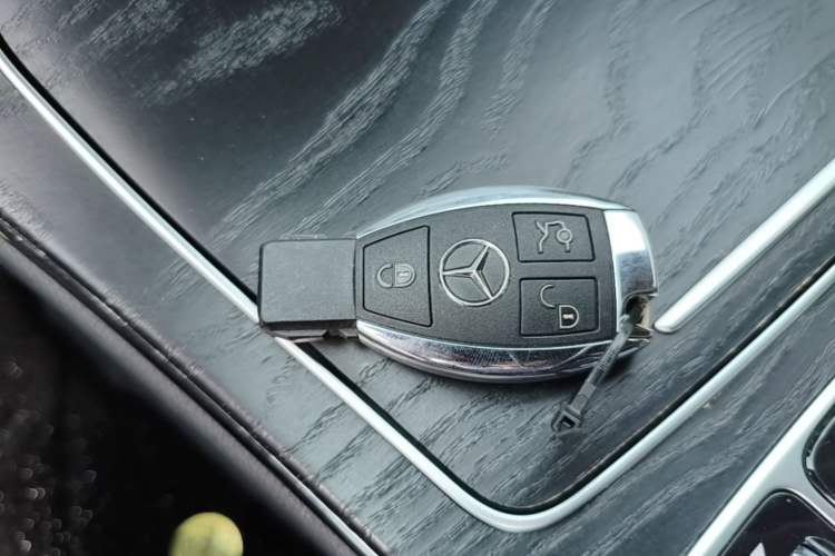 Used Mercedes-Benz C-Class 2018 C 180 L Fashion Edition Sport Version Vehicle Key