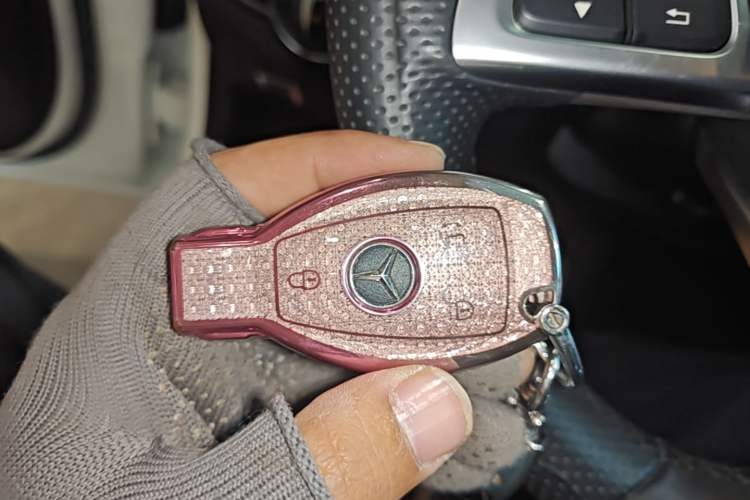 Used Mercedes-Benz C-Class 2018 C 200 Sport Edition Vehicle Key