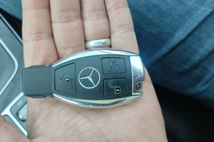 Used Mercedes-Benz C-Class 2018 C 200 L Sport Edition Vehicle Key