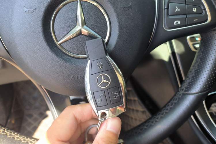 Used Mercedes-Benz C-Class 2018 C 200 L Sport Edition Achievement Special Edition Vehicle Key