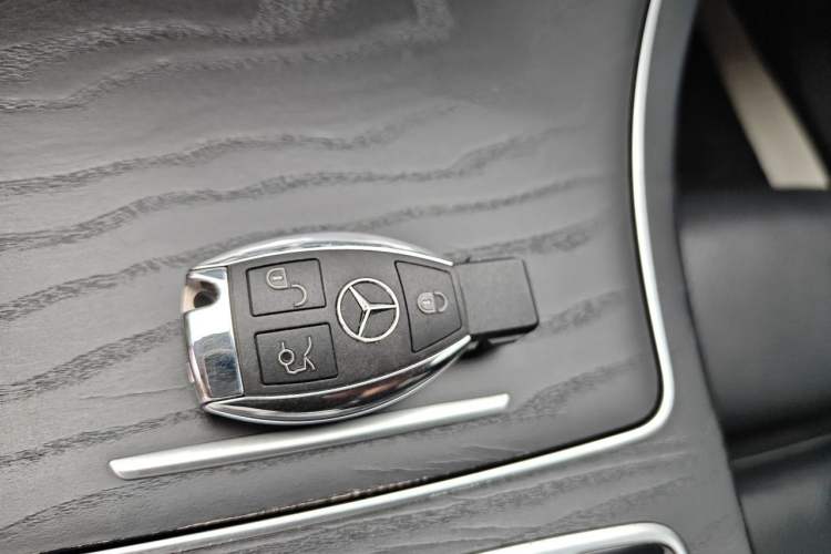 Used Mercedes-Benz C-Class 2018 C 180 L Dynamic Sports Edition Vehicle Key