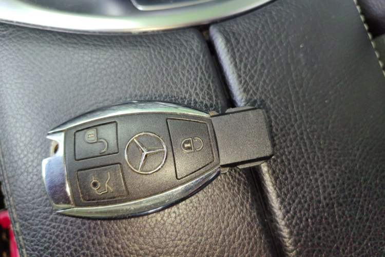 Used Mercedes-Benz C-Class 2018 C 200 Estate Vehicle Key