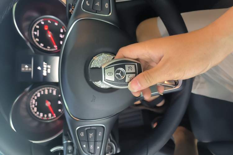 Used Mercedes-Benz C-Class 2018 C 200 L Sport Edition Vehicle Key